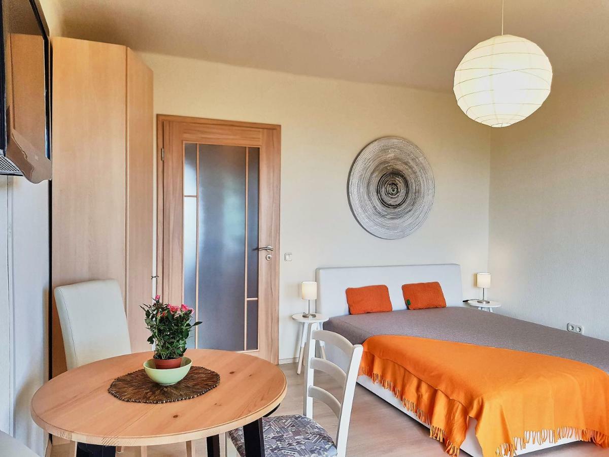 Seeyou Apartment Balatonfuered Exteriör bild